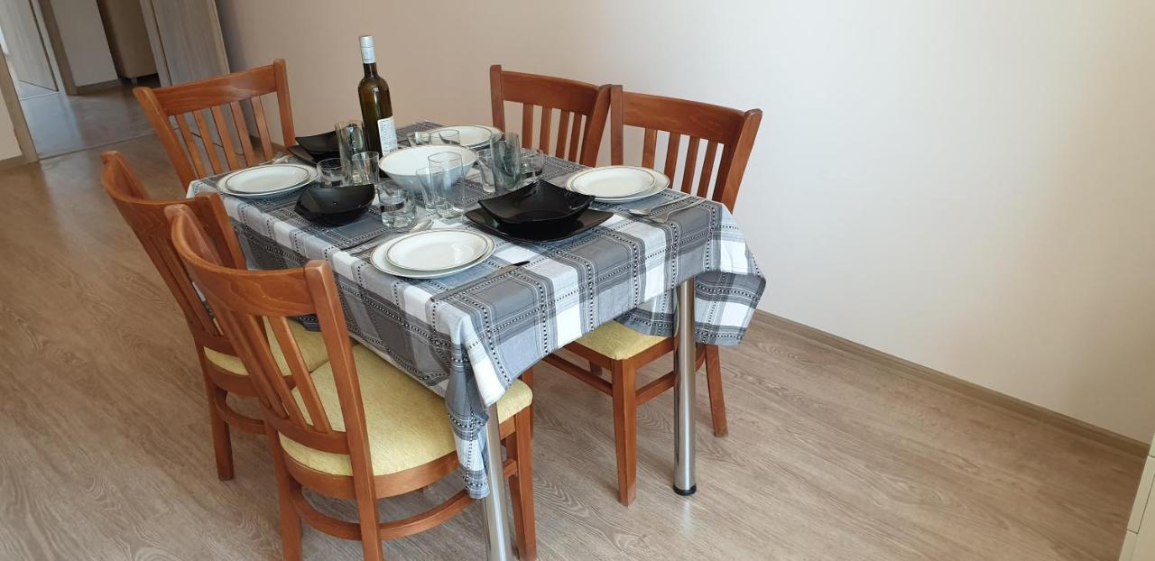 Family Holiday Apartments Breez 1 Varna Dış mekan fotoğraf